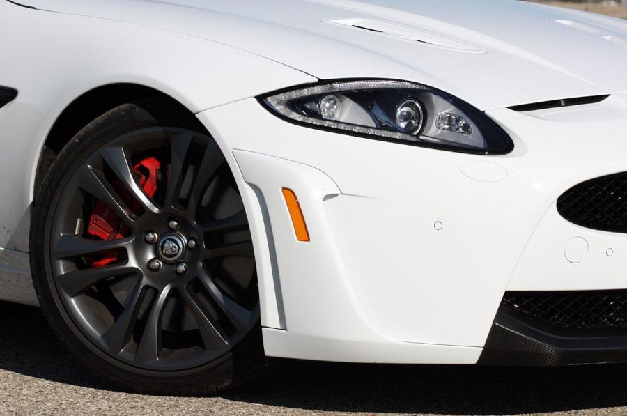  Jaguar XKR-S 2012 года  (фото 3 из 82)